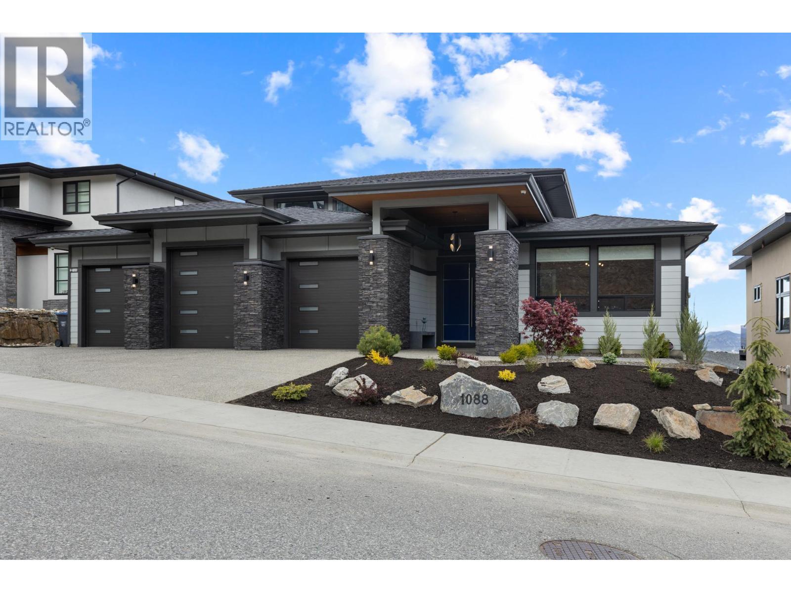Approximately 6000 Sq ft living space with triple garage - 1088 Clarance Avenue, Kelowna, BC - Outdoor With Facade