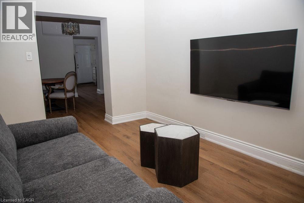 116 Bay Street N, Hamilton, ON - Indoor