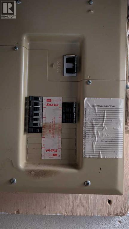 5209 48 Street, Strome, AB - Indoor