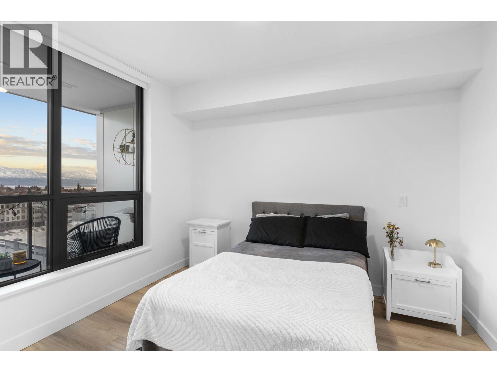 1488 Bertram Street Unit# 1005, Kelowna, BC - Indoor Photo Showing Bedroom