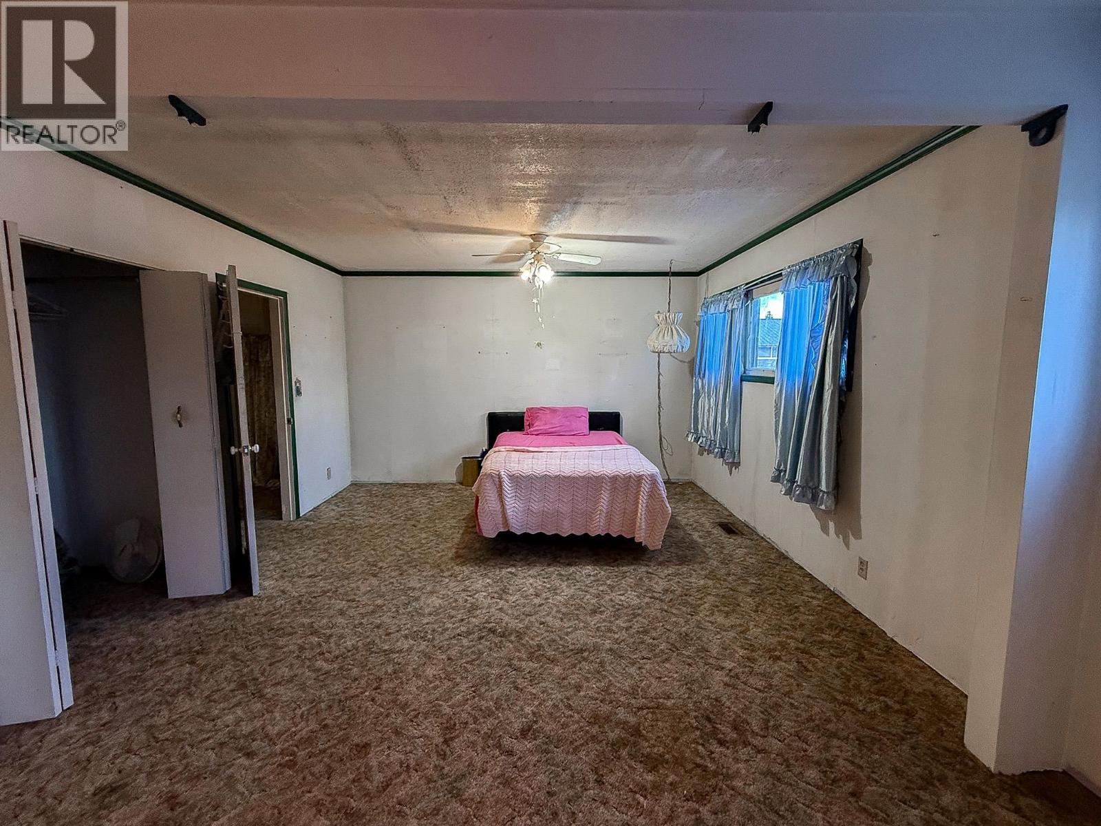 7031 Inman Road, Lone Butte, BC - Indoor