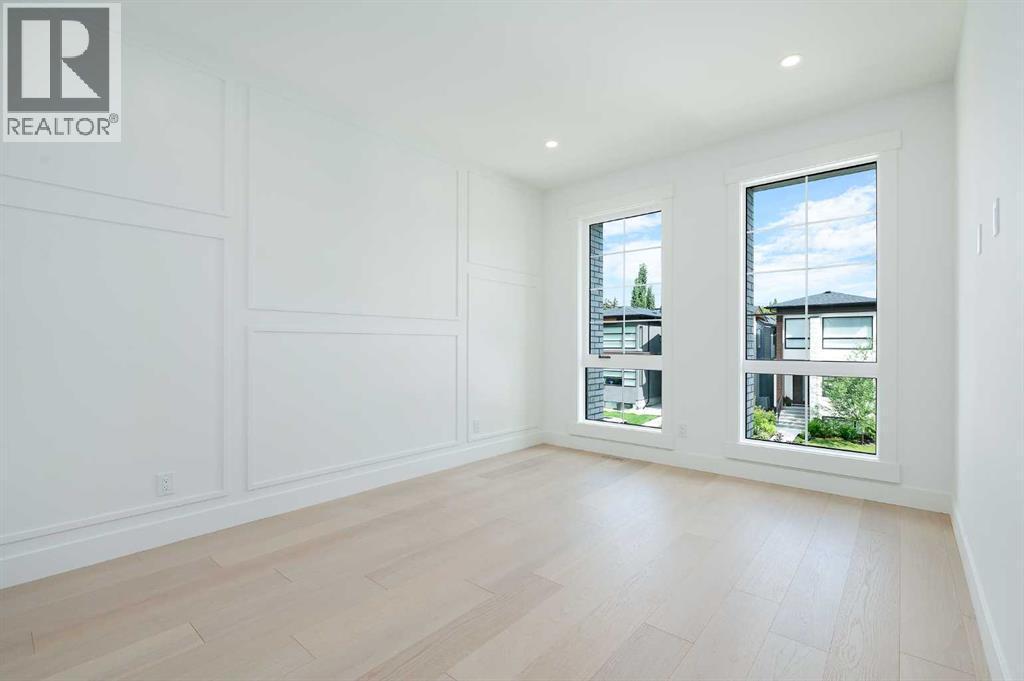 1807 Broadview Road Nw, Calgary, AB - Indoor Photo Showing Other Room