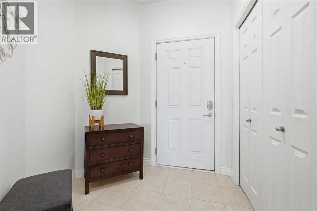 203, 11170 30 Street Sw, Calgary, AB - Indoor