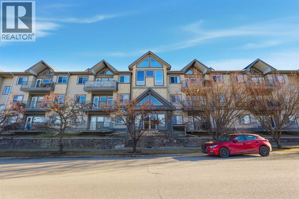 203, 11170 30 Street Sw, Calgary, AB - Outdoor With Balcony With Facade