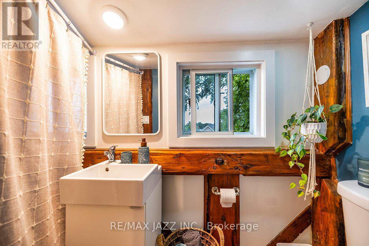2929 Cornish Hollow Road, Hamilton Township, ON - Indoor Photo Showing Bathroom