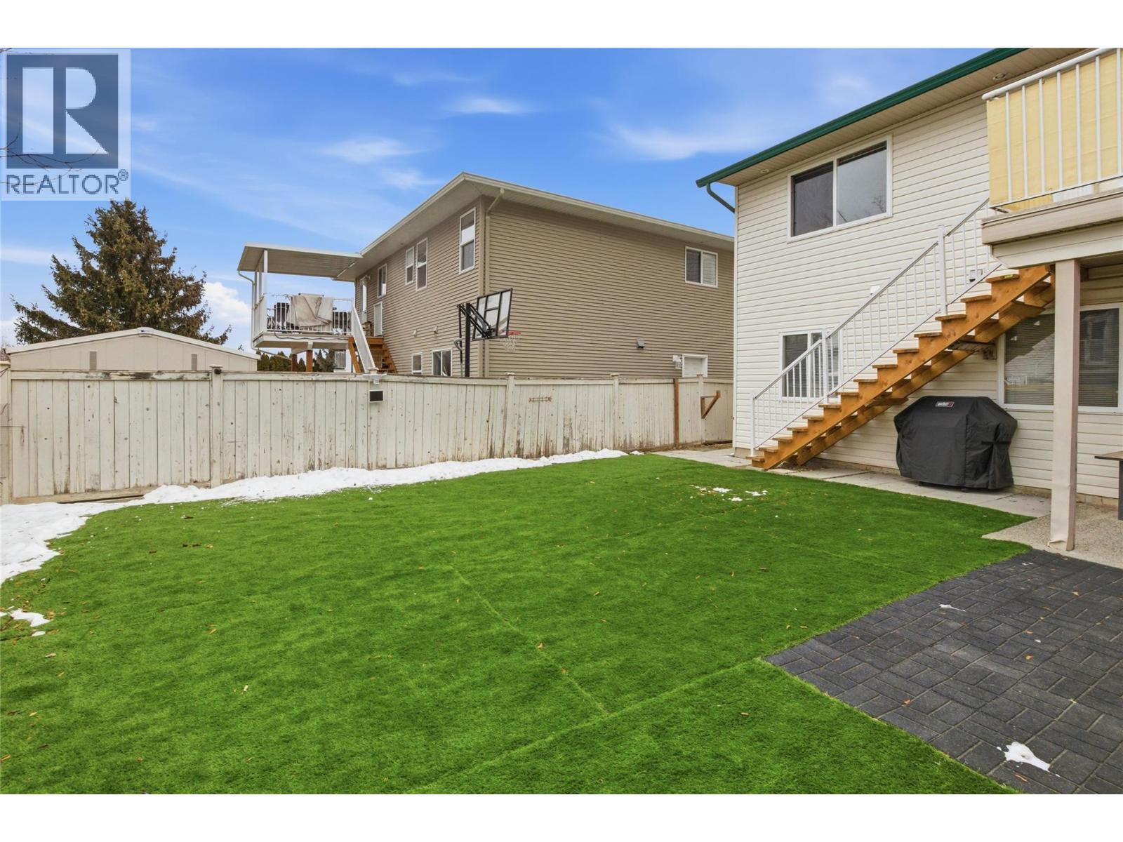 1938 Manning Court, Kamloops, BC - Outdoor