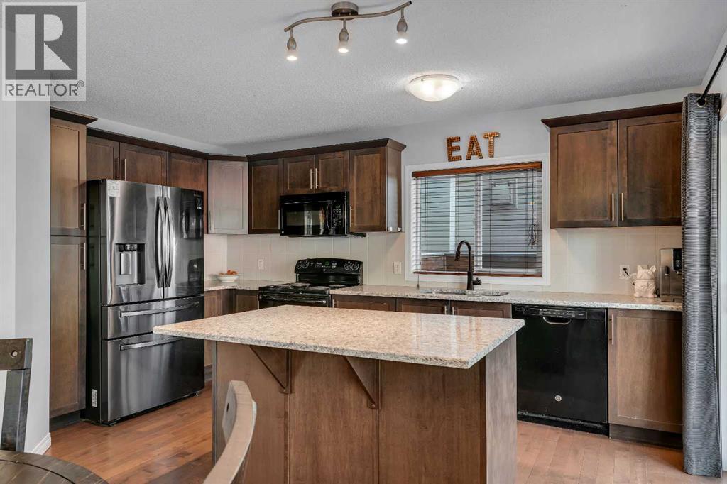 136 Viewpointe Terrace, Chestermere, AB - Indoor Photo Showing Kitchen