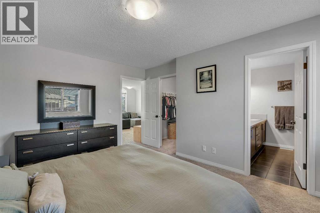 136 Viewpointe Terrace, Chestermere, AB - Indoor Photo Showing Bedroom