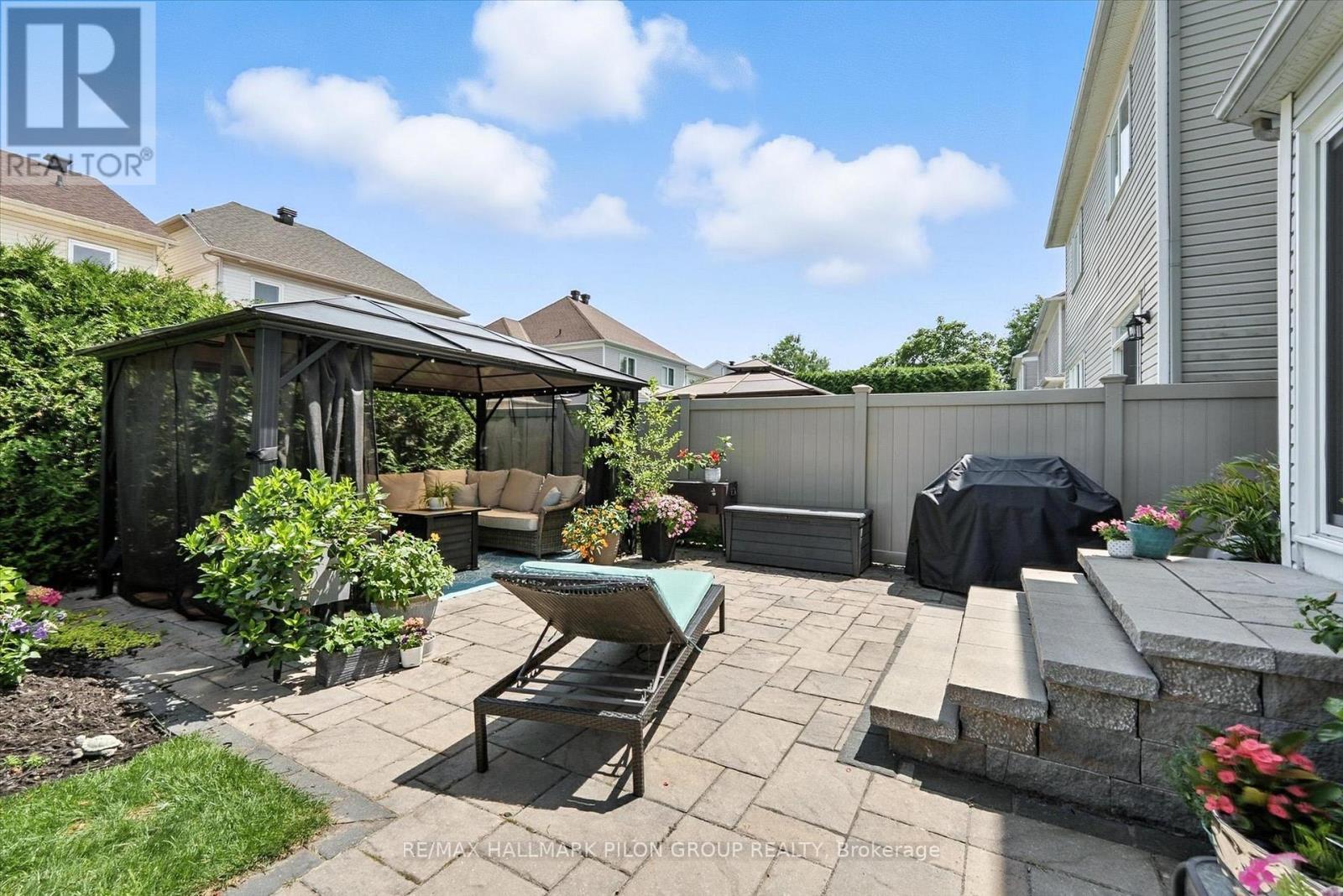 2112 Sandy Oaks Drive, Ottawa, ON - Outdoor With Deck Patio Veranda