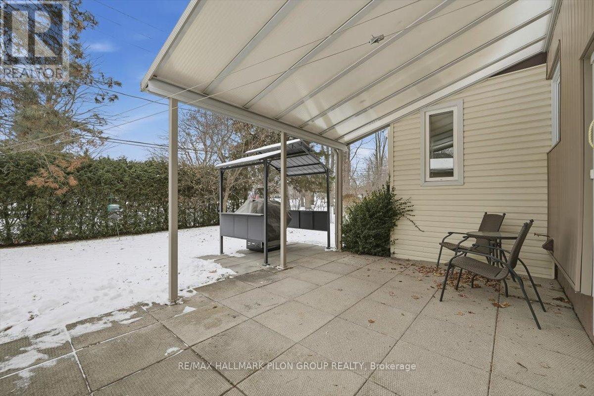 962 Weston Drive, Ottawa, ON - Outdoor