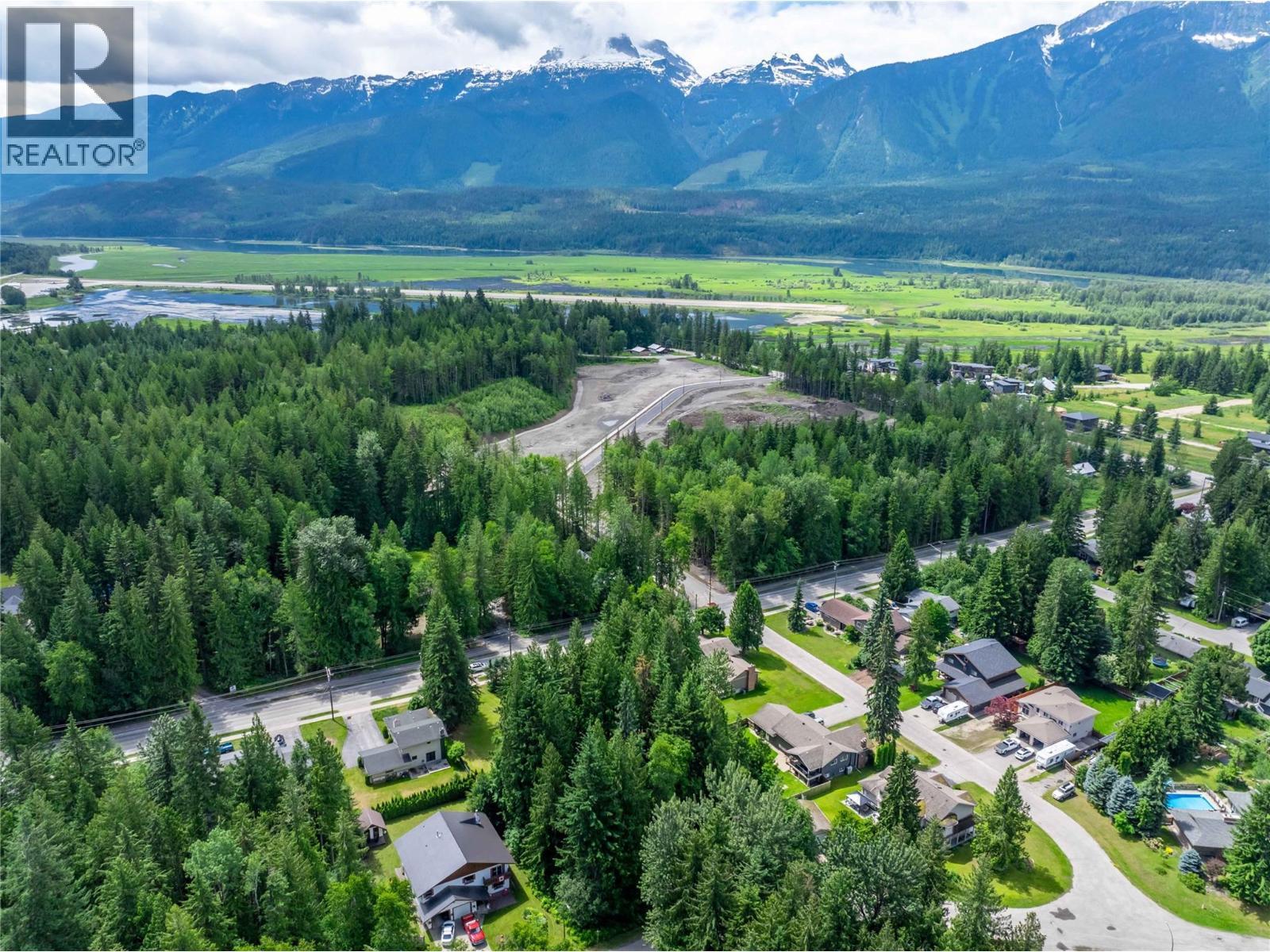 1571 Pratico Road, Revelstoke, BC