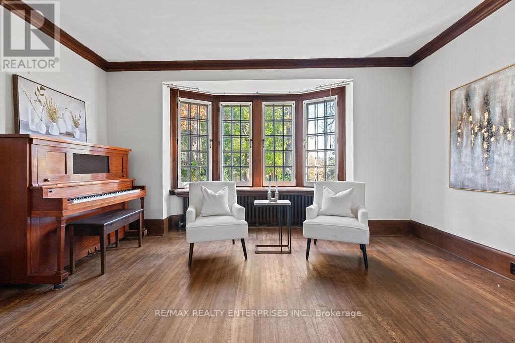 1520 Pinetree Crescent, Mississauga, ON - Indoor