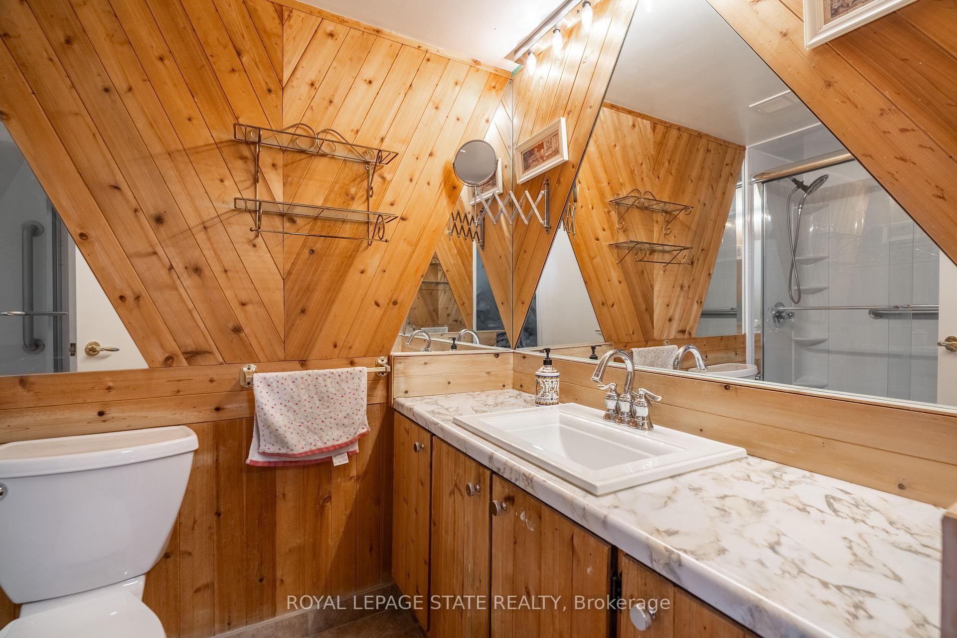 1218-500 Green Road, Hamilton, ON - Indoor Photo Showing Bathroom