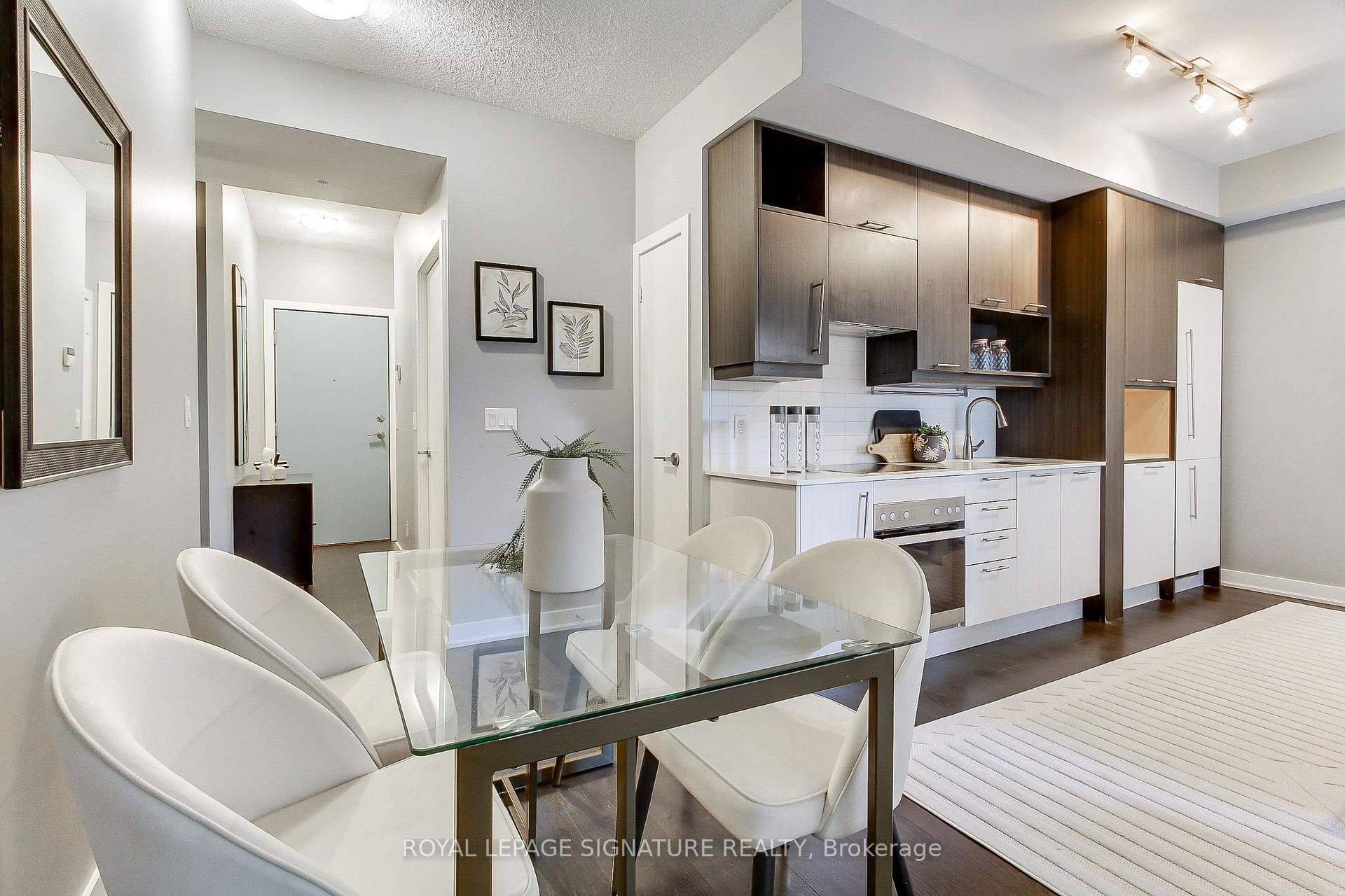 618-199 Richmond Street W, Toronto, ON - Indoor Photo Showing Dining Room