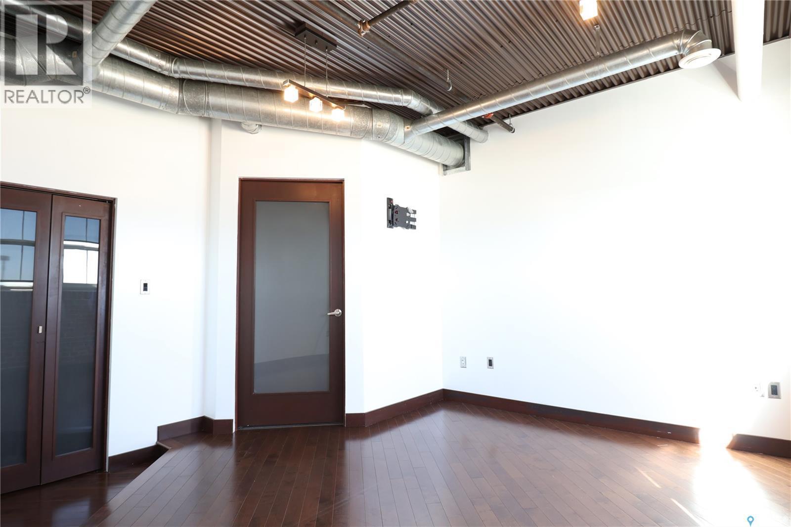 302 1275 Broad Street, Regina, SK - Indoor Photo Showing Other Room