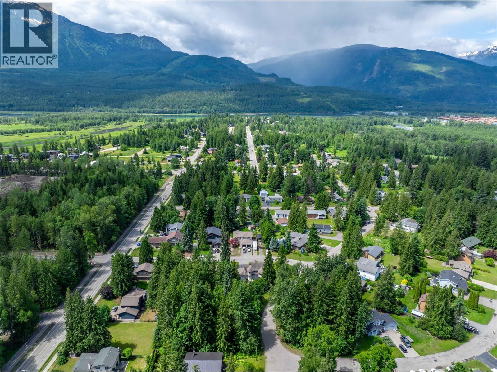 1565 Pratico Road, Revelstoke, BC