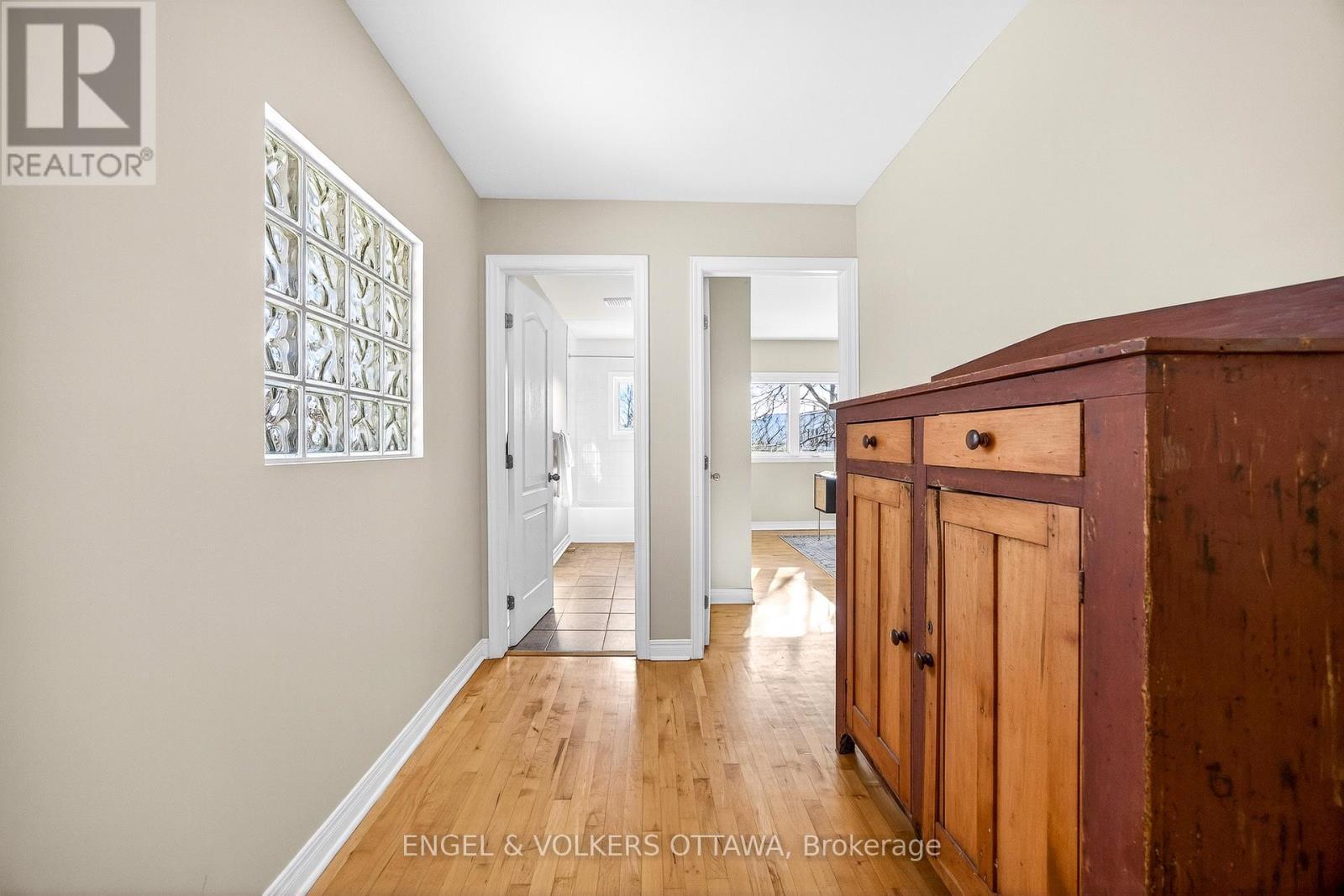 66 Aylmer Avenue, Ottawa, ON - Indoor Photo Showing Other Room