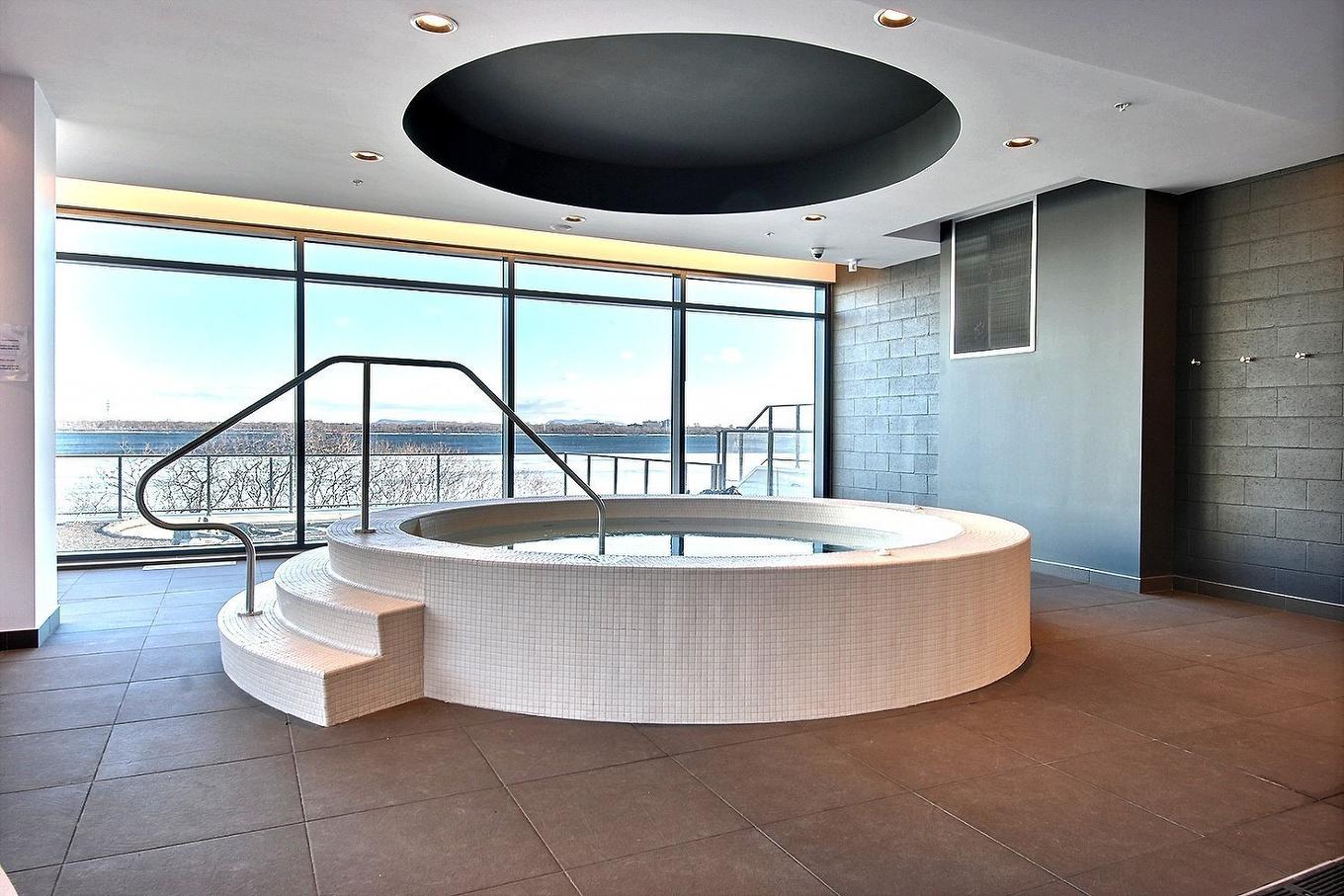 Piscine - 203-199 Rue De La Rotonde, Montréal (Verdun/Île-Des-Soeurs), QC - Indoor Photo Showing Other Room