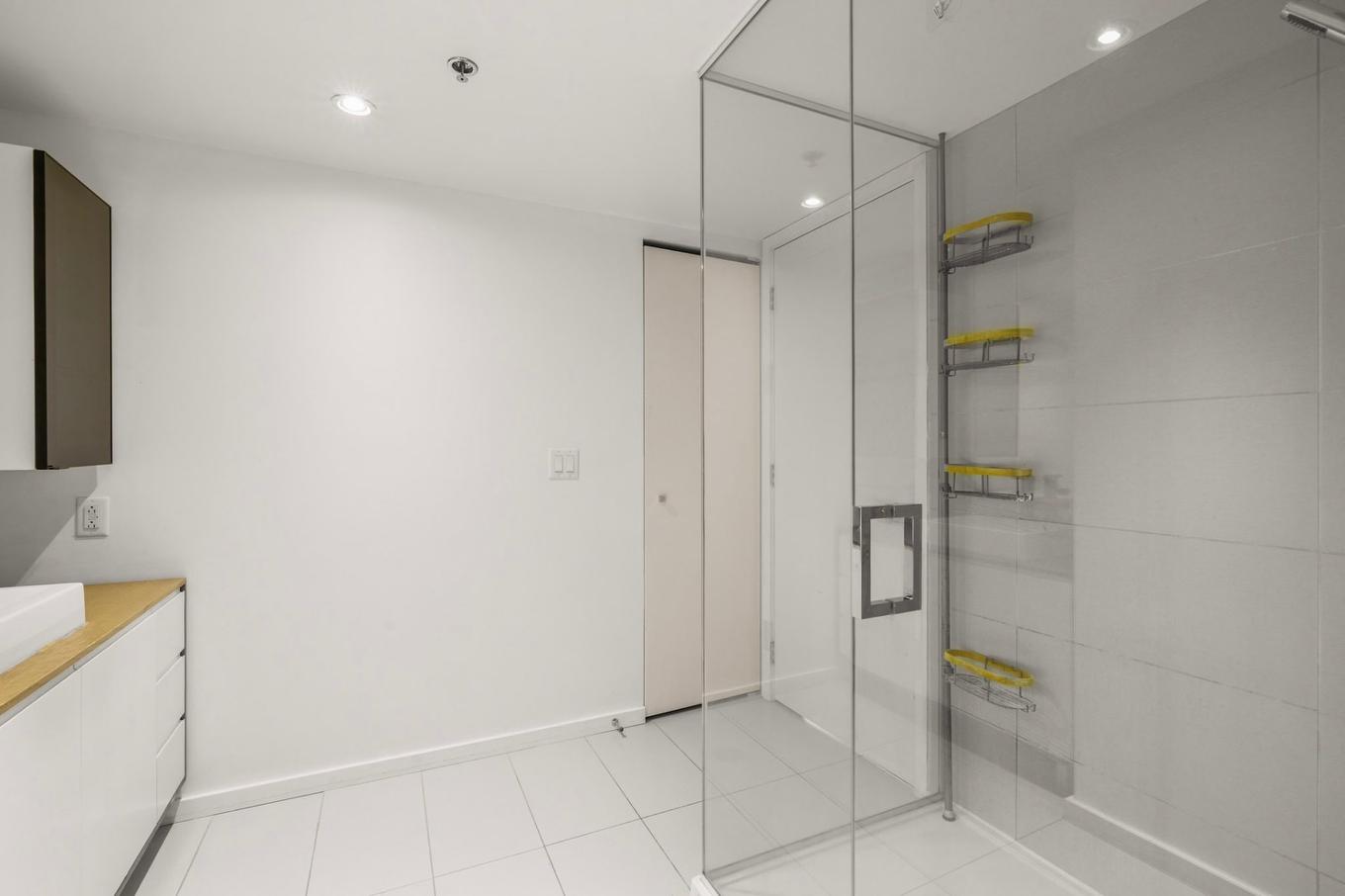 Salle de bains - 1206-350 Boul. De Maisonneuve O., Montréal (Ville-Marie), QC - Indoor Photo Showing Bathroom