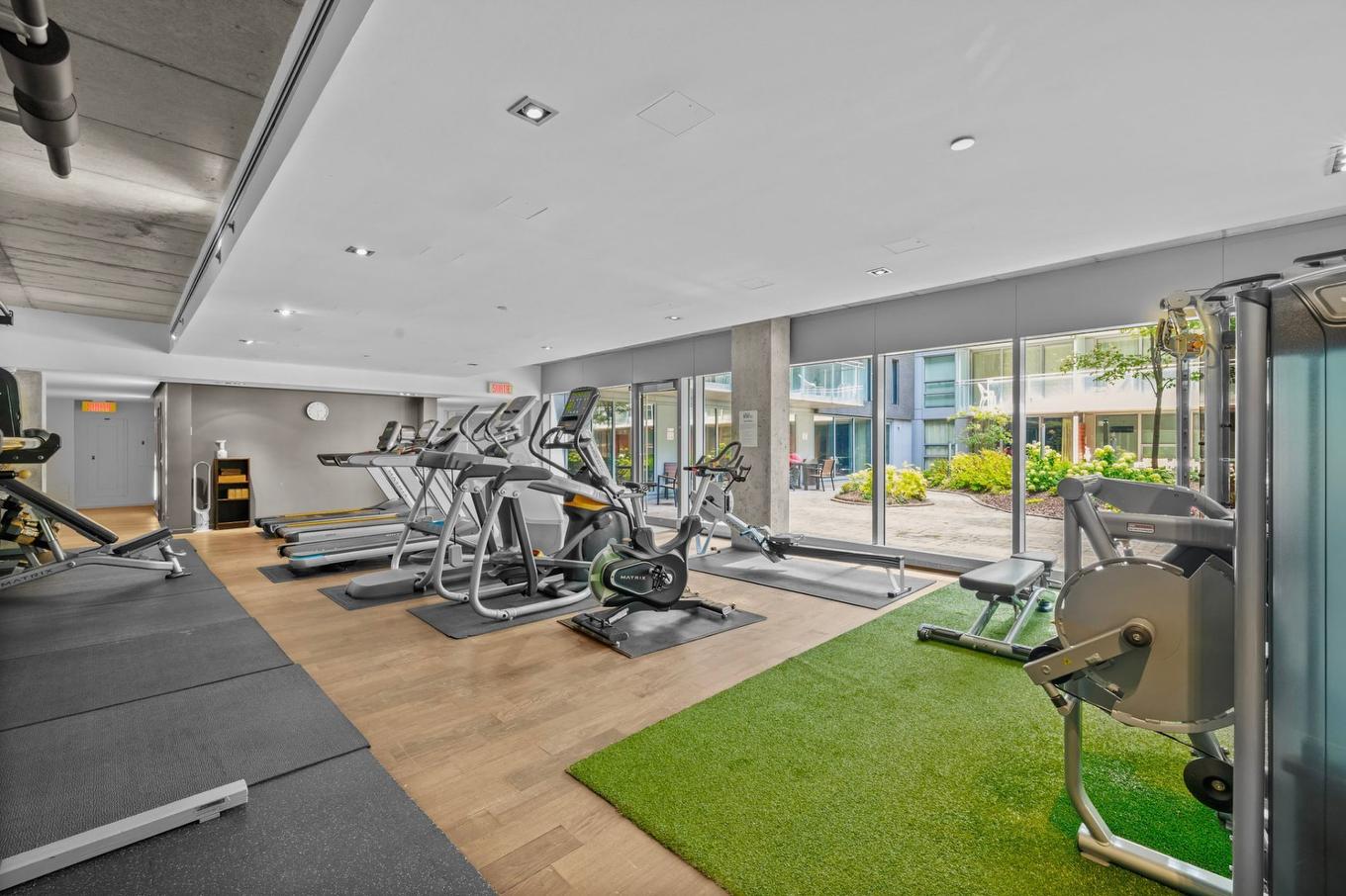 Salle d'exercice - 1206-350 Boul. De Maisonneuve O., Montréal (Ville-Marie), QC - Indoor Photo Showing Gym Room