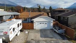 203 7th Avenue Nakusp, BC V0G 1R0