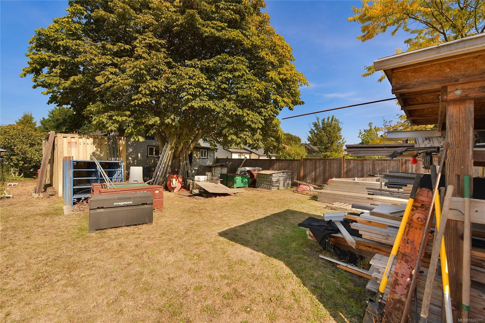 1715 Carrick St, Victoria, BC