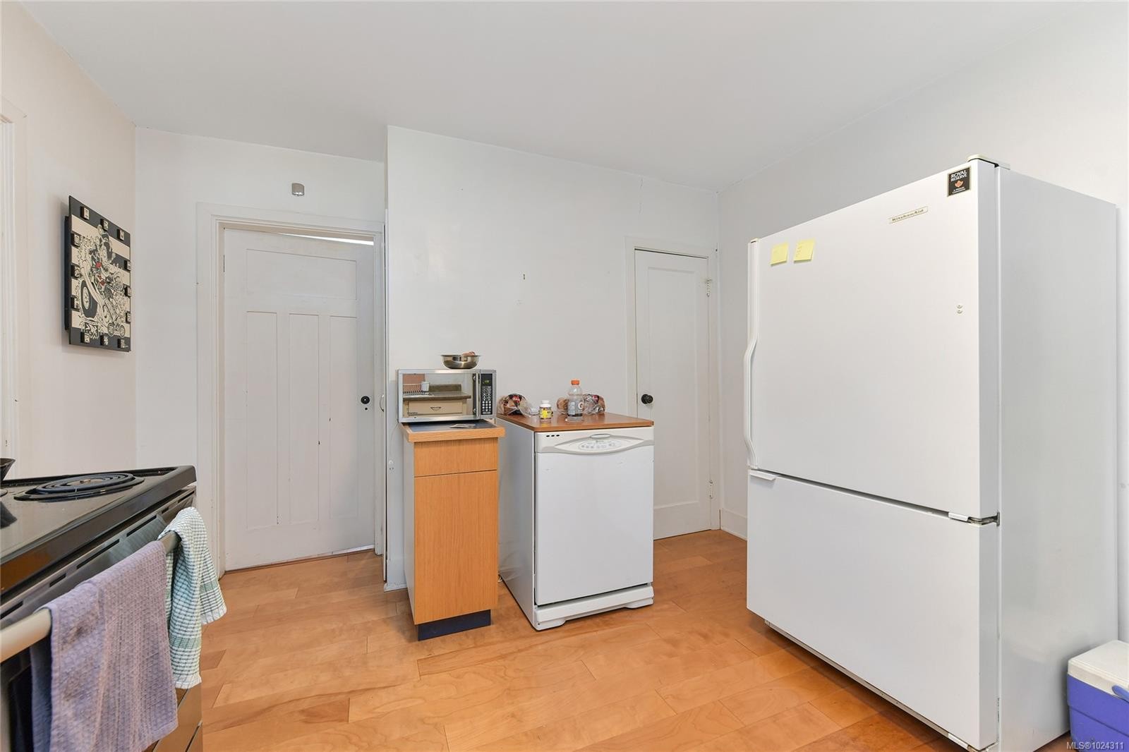 1715 Carrick St, Victoria, BC