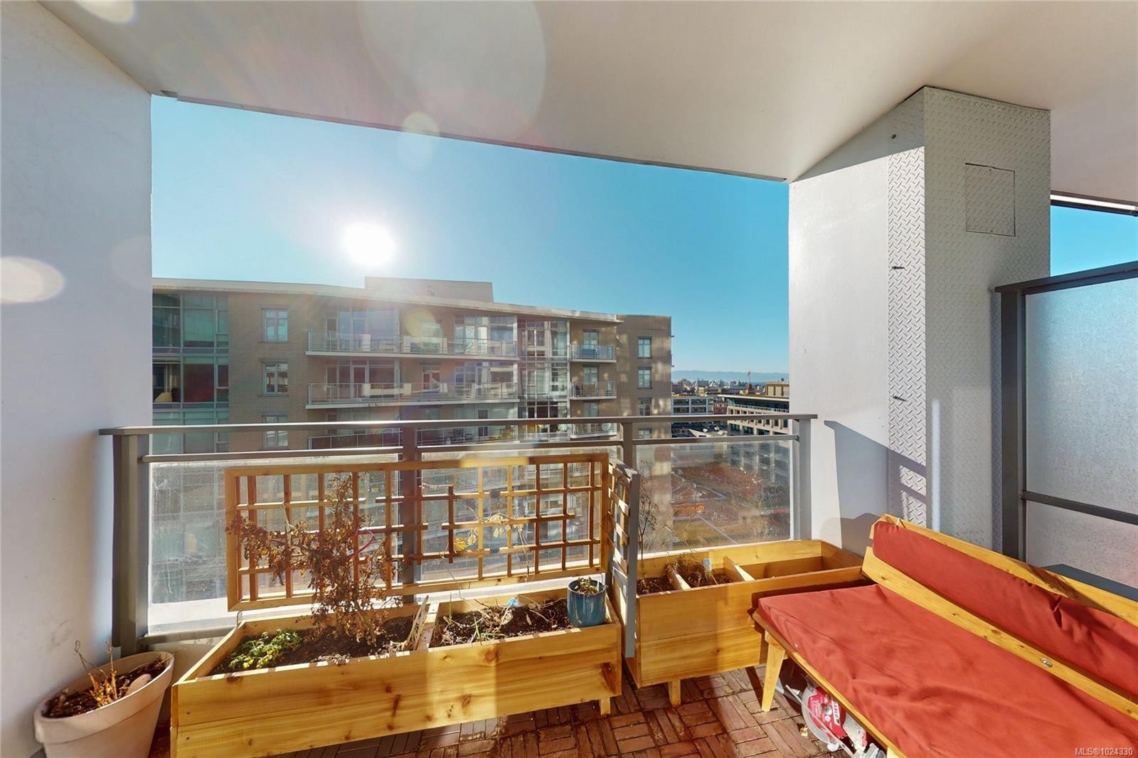 1108-777 Herald St, Victoria, BC - Indoor Photo Showing Other Room