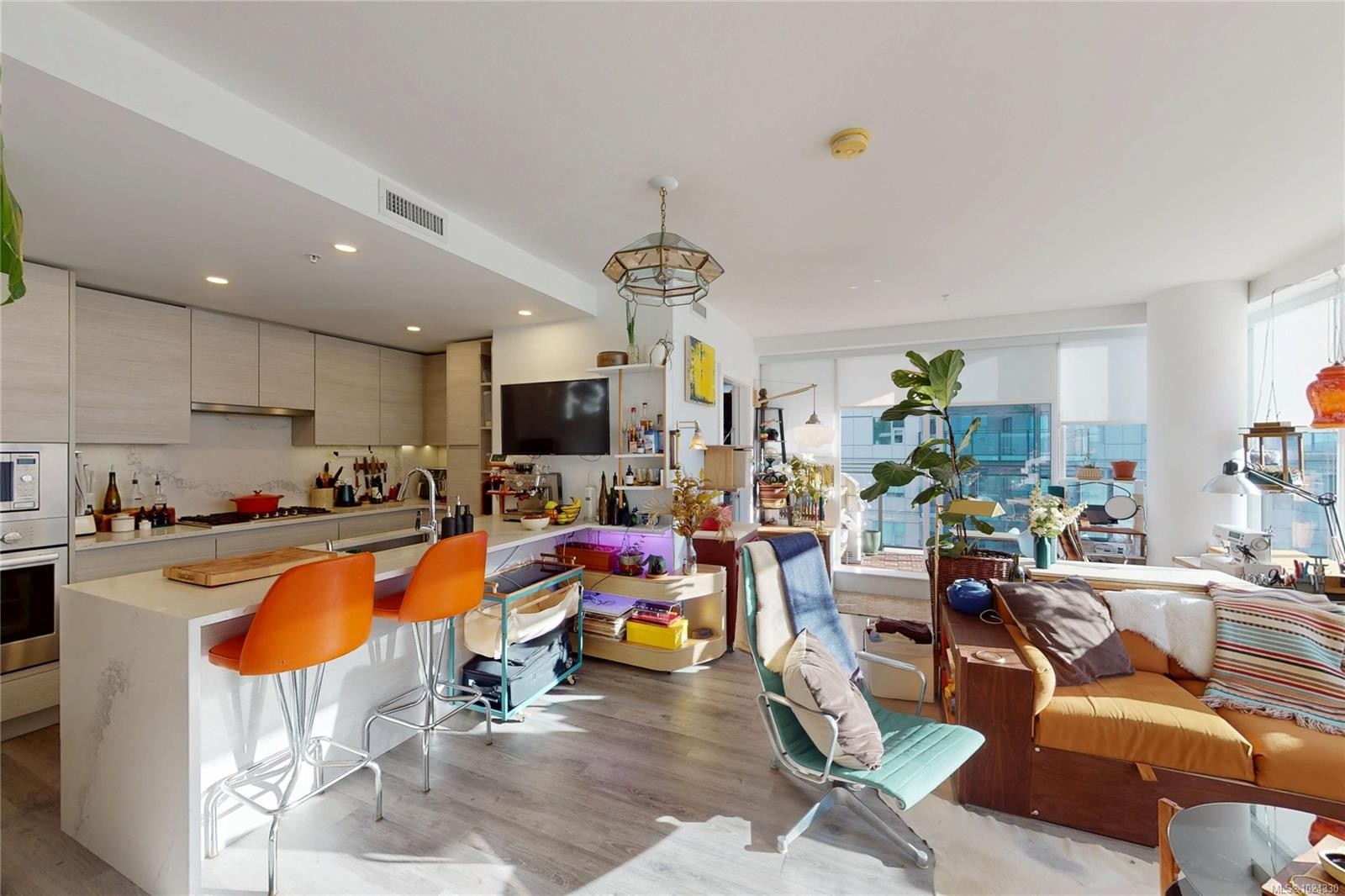 1108-777 Herald St, Victoria, BC - Indoor