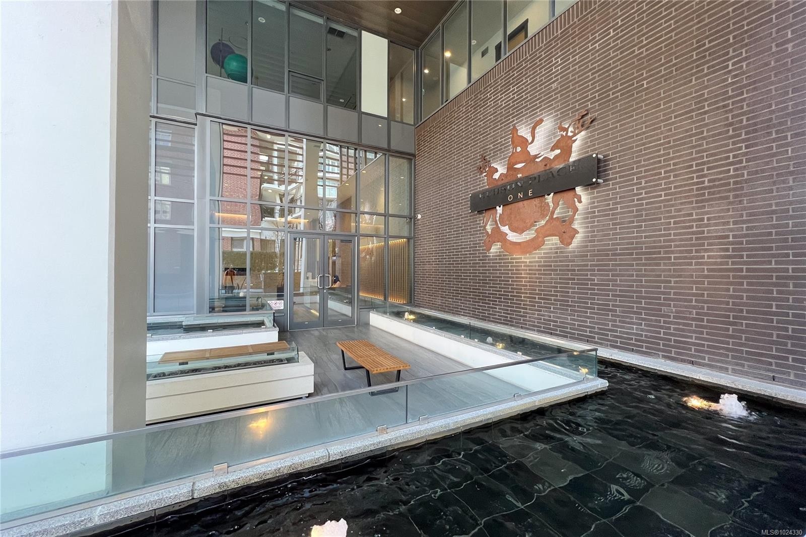 1108-777 Herald St, Victoria, BC - Indoor Photo Showing Other Room