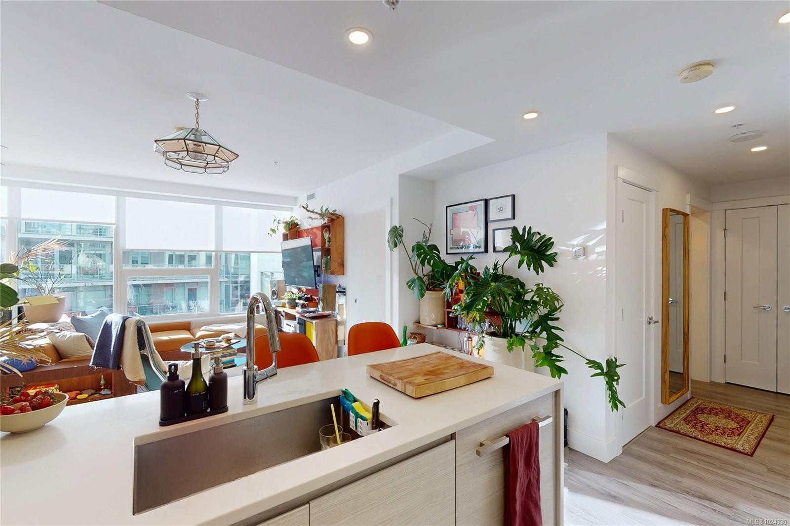 1108-777 Herald St, Victoria, BC - Indoor Photo Showing Other Room