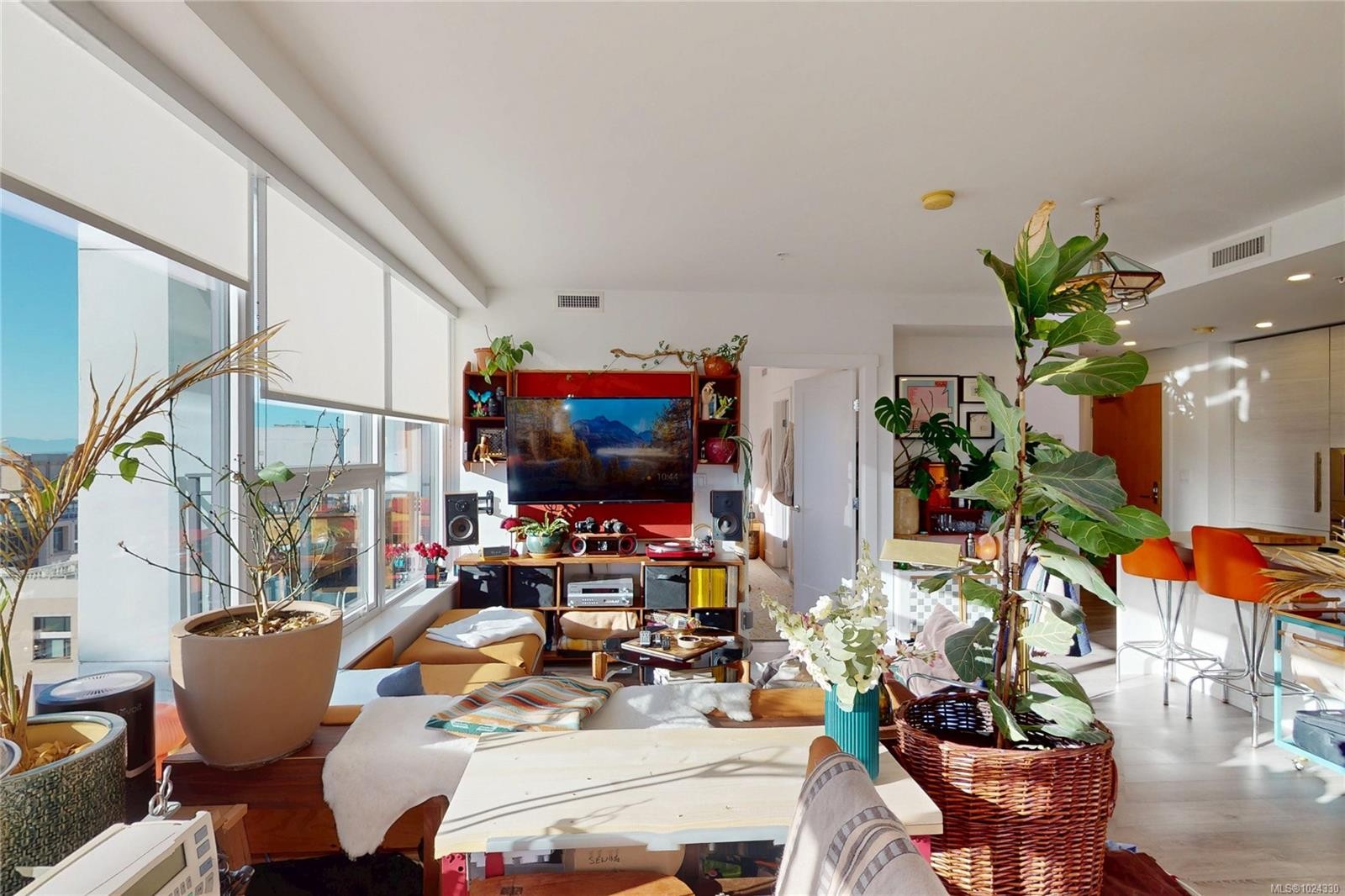 1108-777 Herald St, Victoria, BC - Indoor