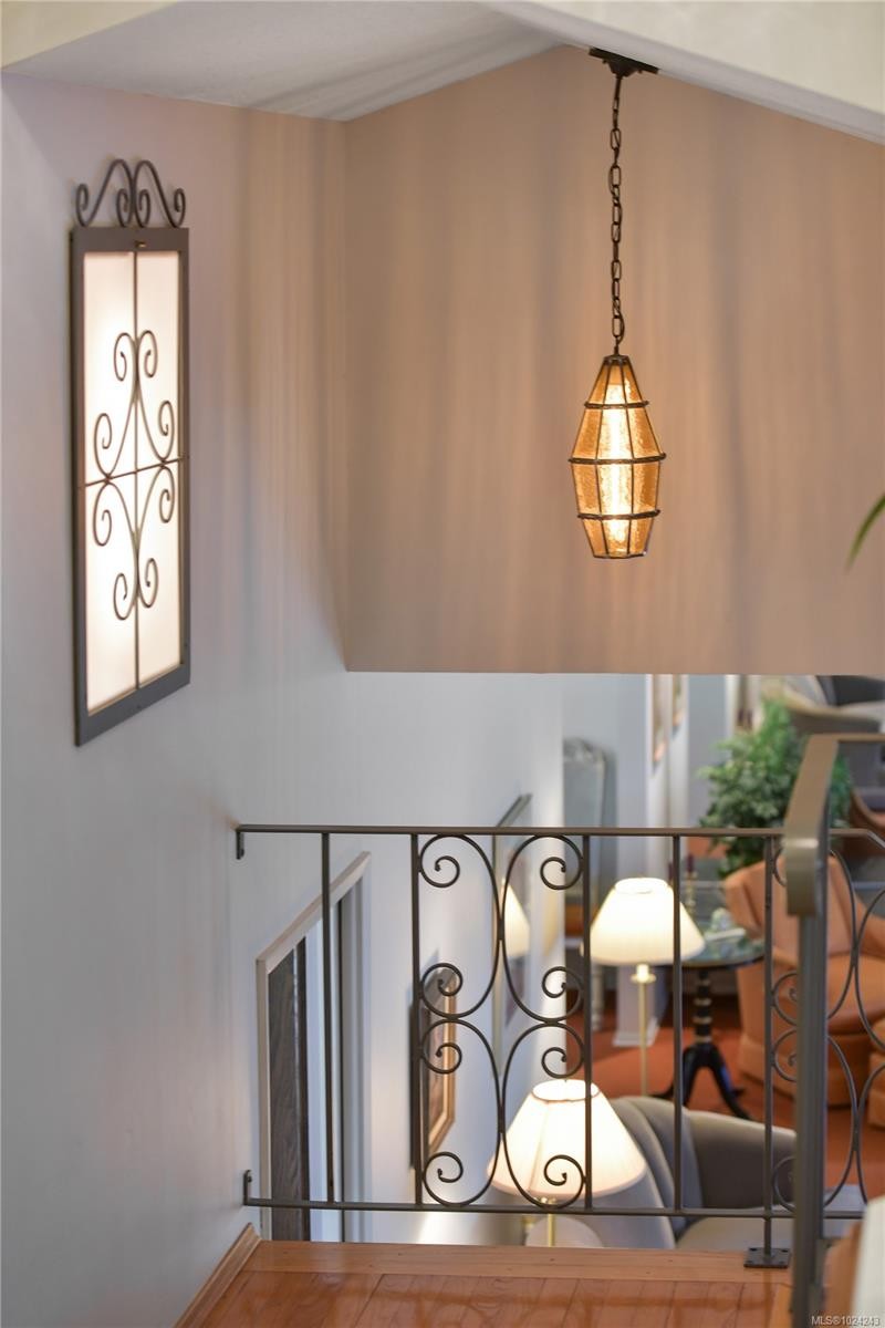 4911 Sea Ridge Dr, Saanich, BC