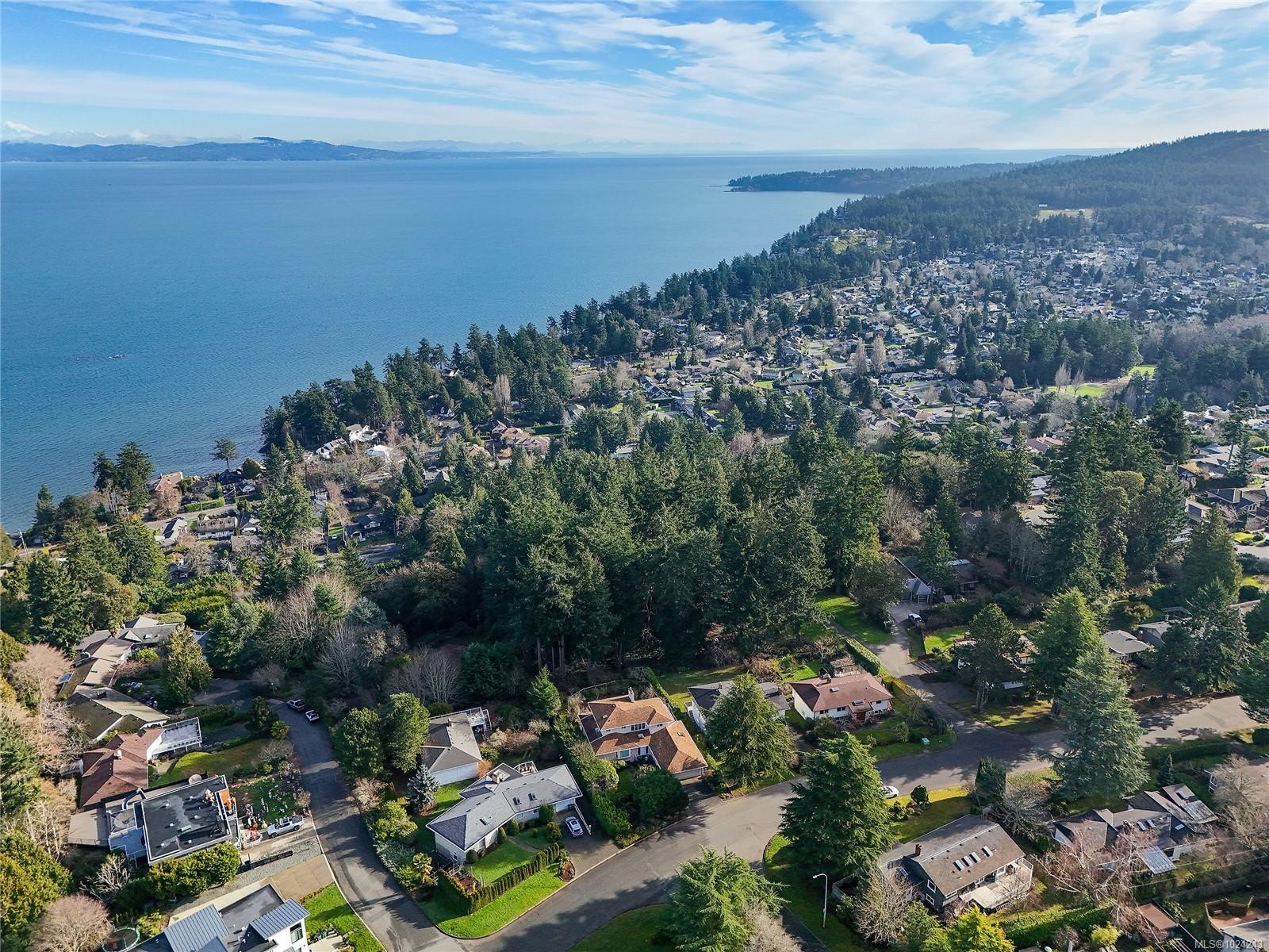 4911 Sea Ridge Dr, Saanich, BC