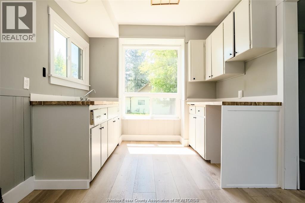 4641 Malden Road, Windsor, ON - Indoor