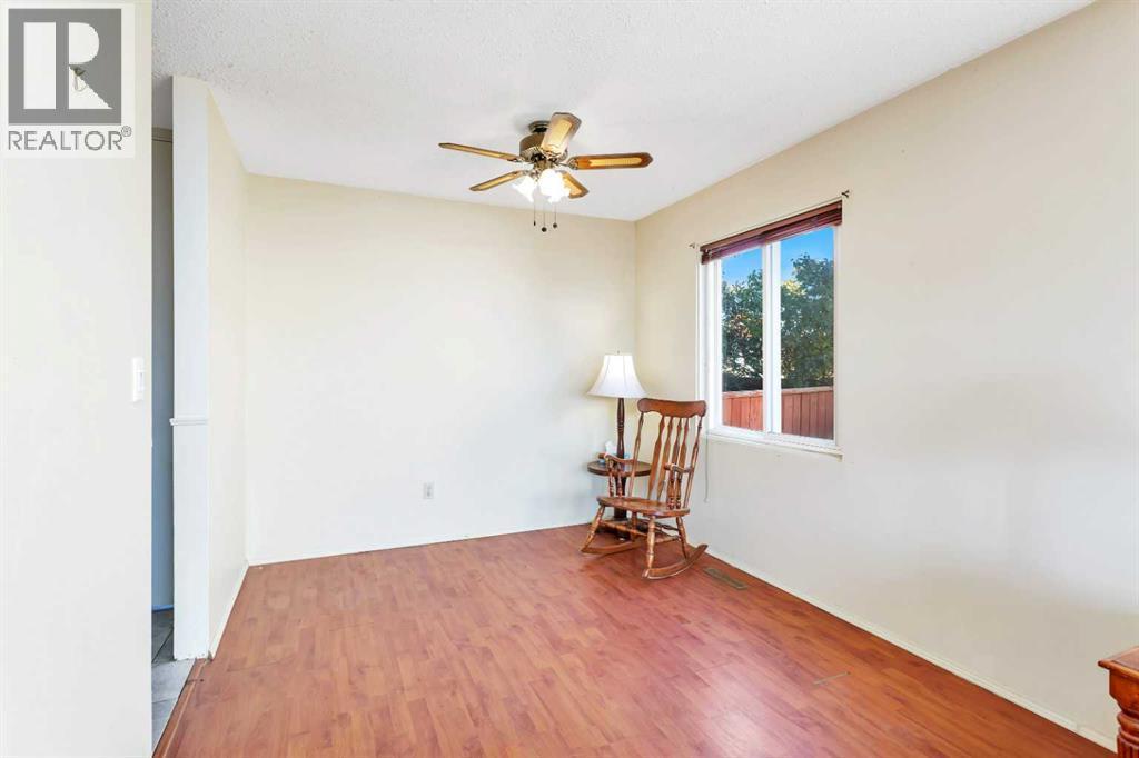 48 Halladay Avenue, Red Deer, AB - Indoor Photo Showing Other Room