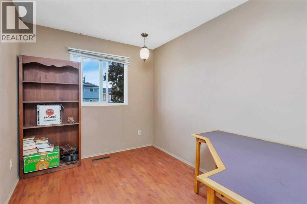 48 Halladay Avenue, Red Deer, AB - Indoor Photo Showing Other Room