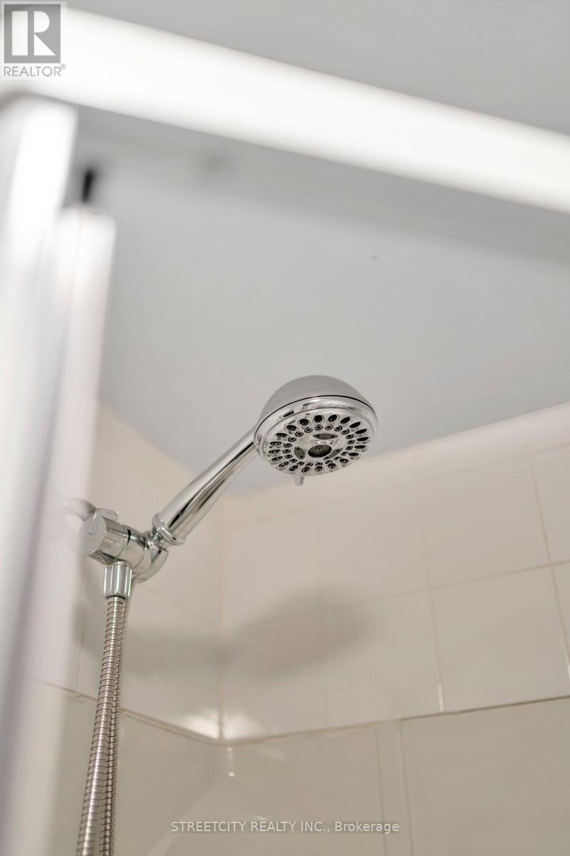 8 Shipley - 3 piece bath w shower - 8 Shipley Avenue, Clarington, ON - Indoor