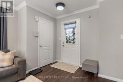 8 Shipley - Entry -