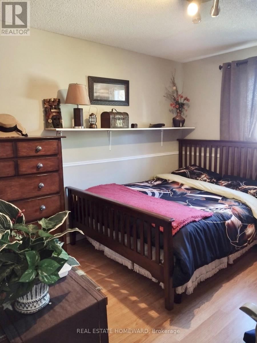 35 Bleeker Avenue, Quinte West, ON - Indoor Photo Showing Bedroom