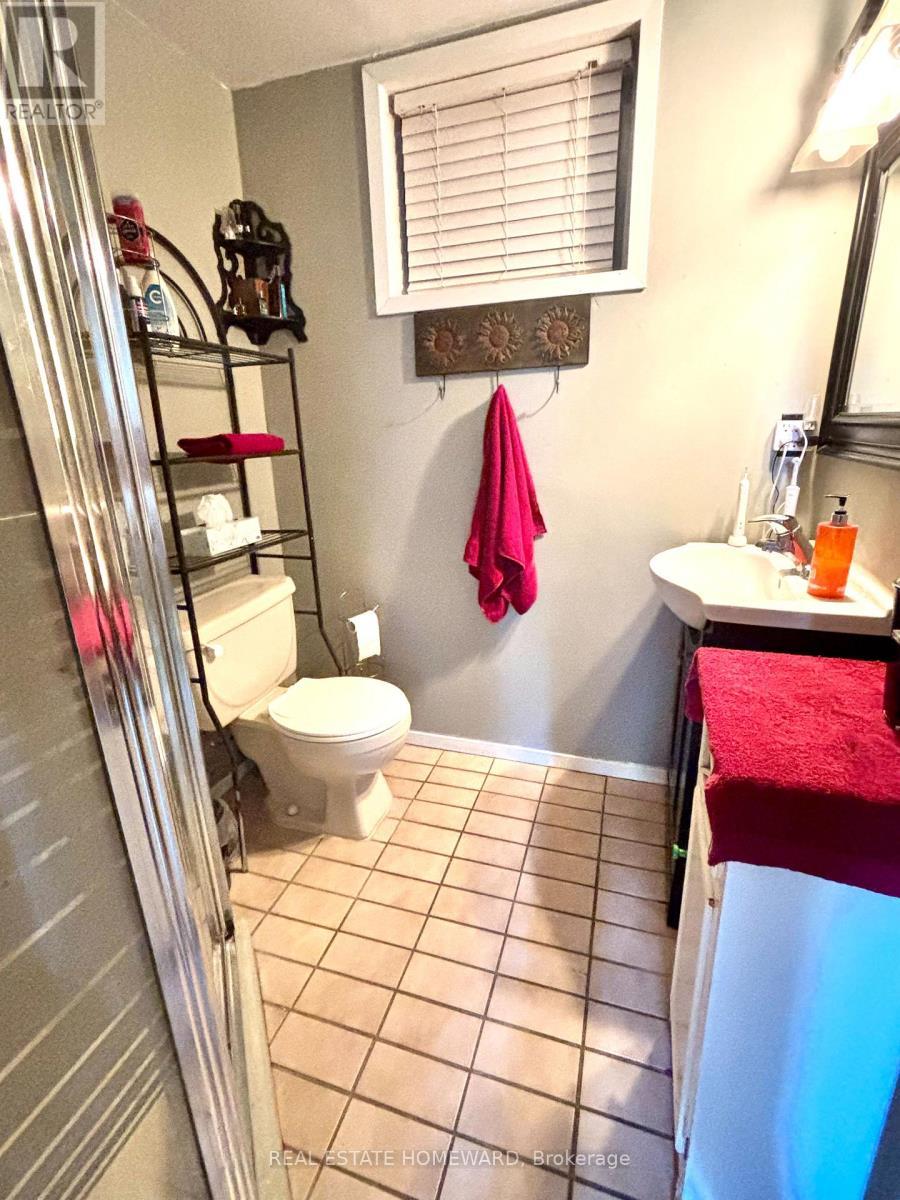 35 Bleeker Avenue, Quinte West, ON - Indoor Photo Showing Bathroom