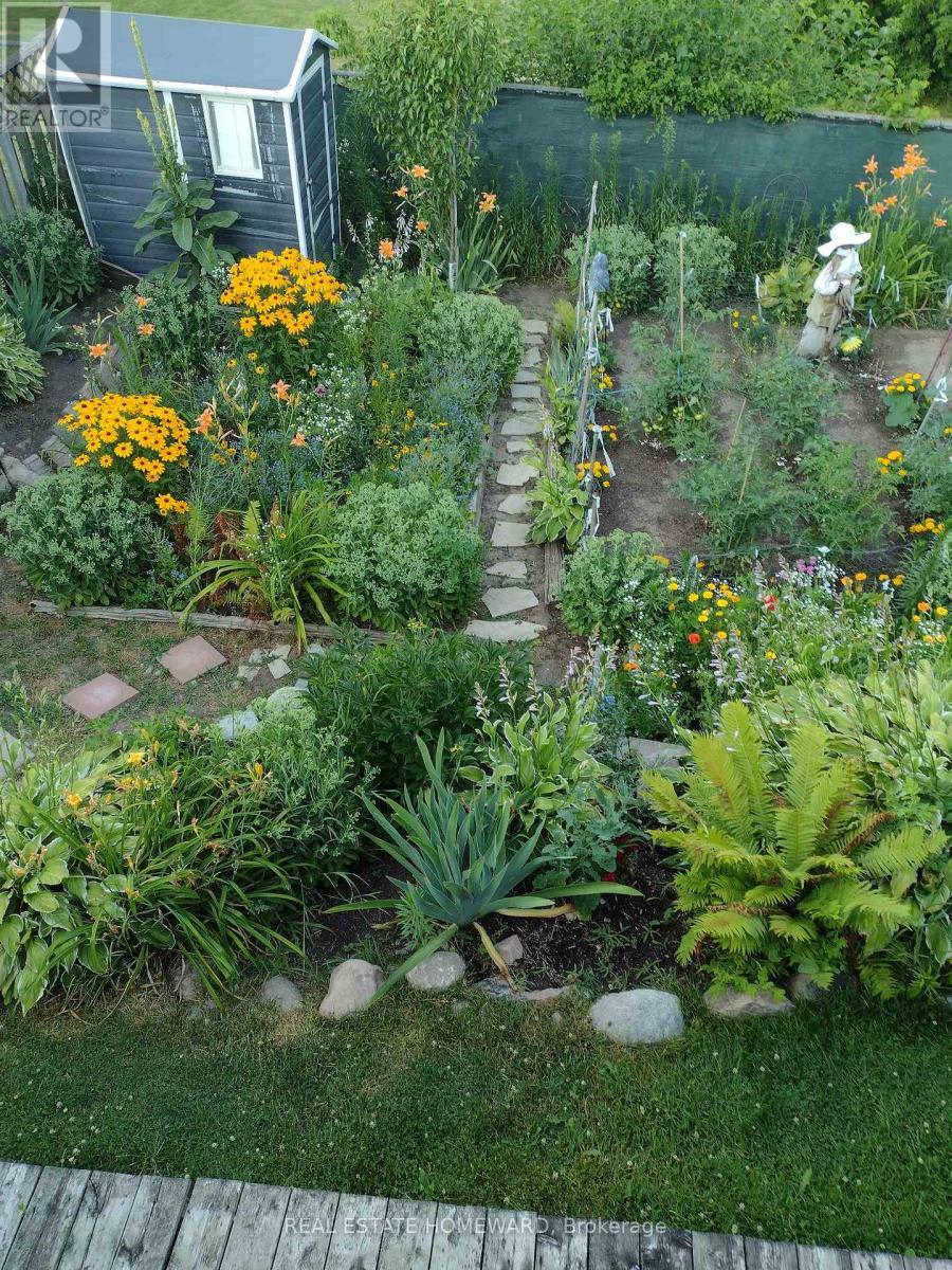 35 Bleeker Avenue, Quinte West, ON - Outdoor