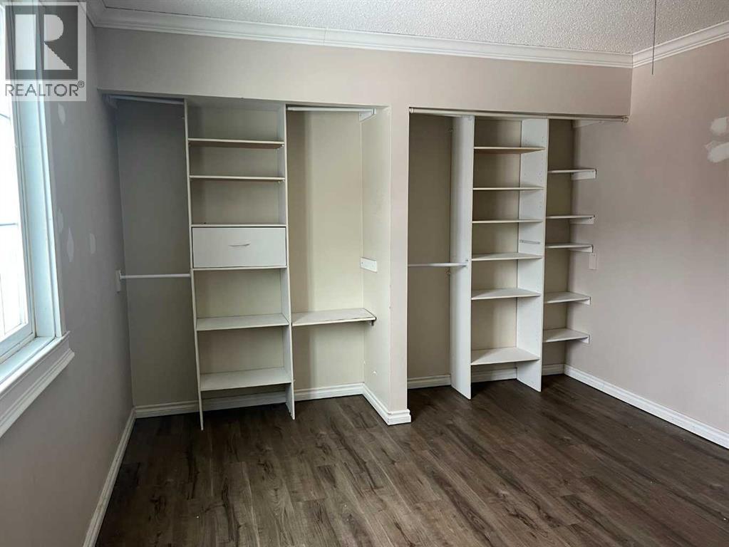 893 Timberline, Fort Mcmurray, AB - Indoor