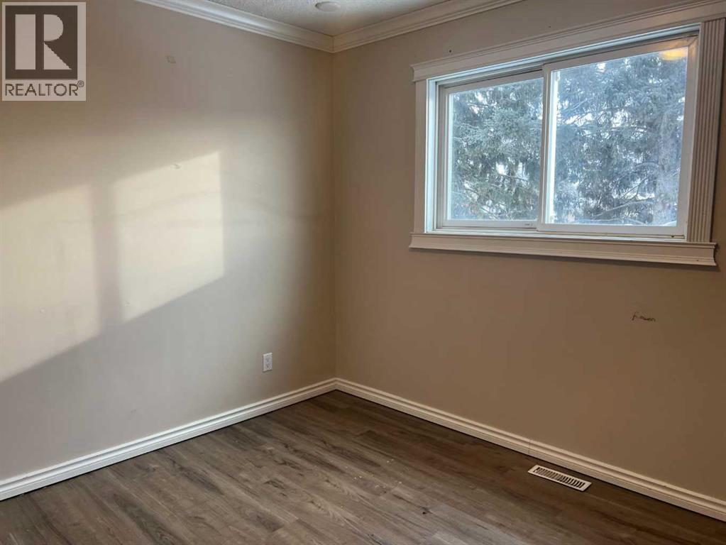 893 Timberline, Fort Mcmurray, AB - Indoor Photo Showing Other Room