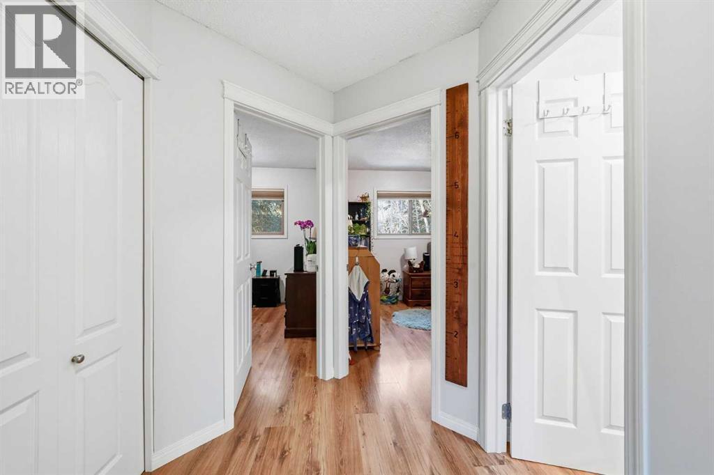 23, 1225 Railway Avenue, Canmore, AB - Indoor Photo Showing Other Room