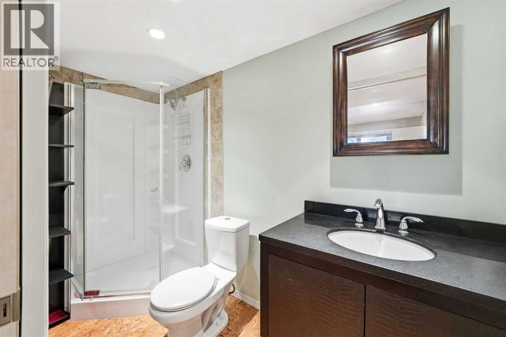 23, 1225 Railway Avenue, Canmore, AB - Indoor Photo Showing Bathroom