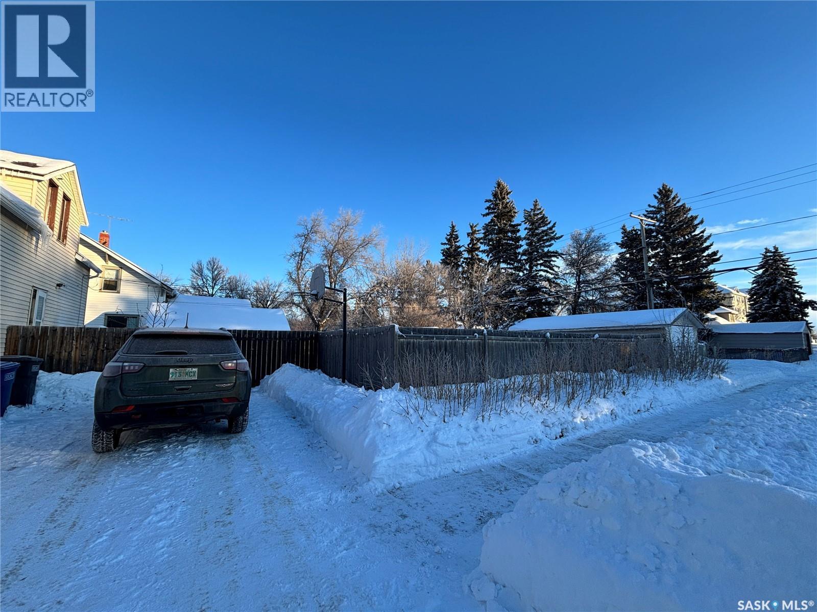902 9Th Street, Humboldt, SK - Outdoor