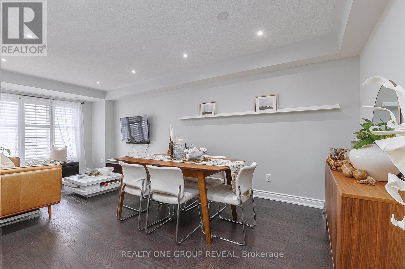 67 - 22 Lavan Lane, Ajax, ON - Indoor