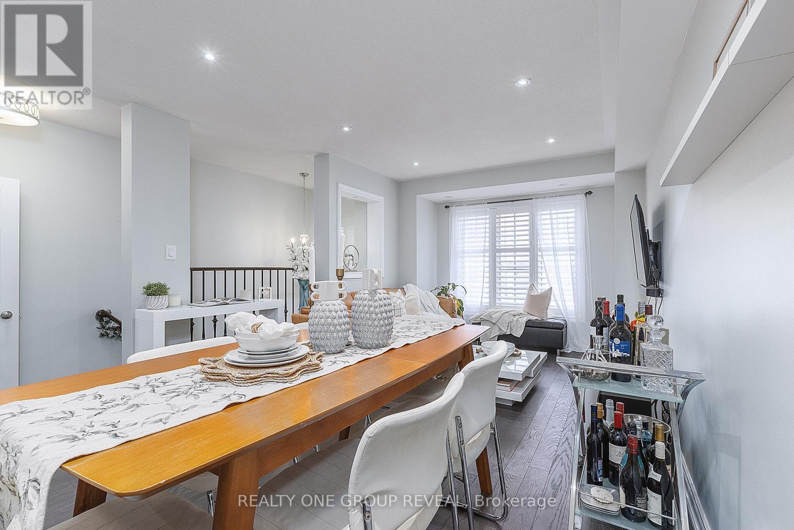 67 - 22 Lavan Lane, Ajax, ON - Indoor Photo Showing Dining Room