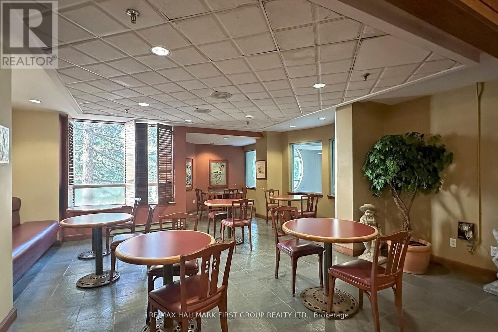 106 - 88 Corporate Drive, Toronto, ON - Indoor Photo Showing Dining Room